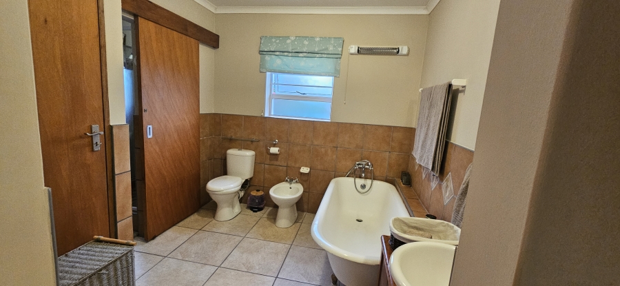 2 Bedroom Property for Sale in Stilbaai Wes Western Cape
